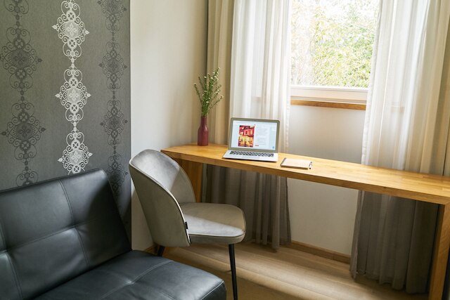 アルプ デ フェーネン ホテル