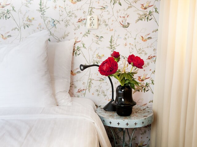 ロザリアのメナジェリー インアップステアーズ