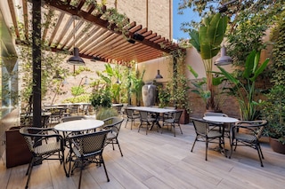 ホテル ロンダ レセップス