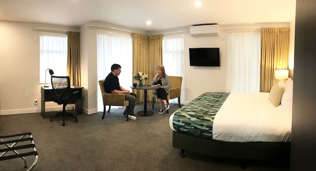 カーンモア ホテル タカプナ