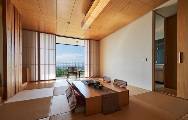 ホテル ロイヤル チャオシー (礁溪老爺大酒店)