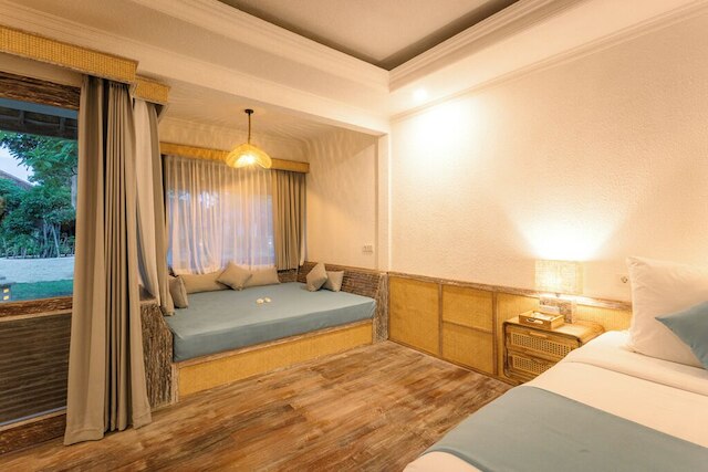 ヴィラ オンバク ホテル