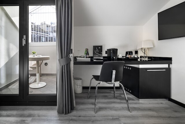 LHP ホテル ナポレオン