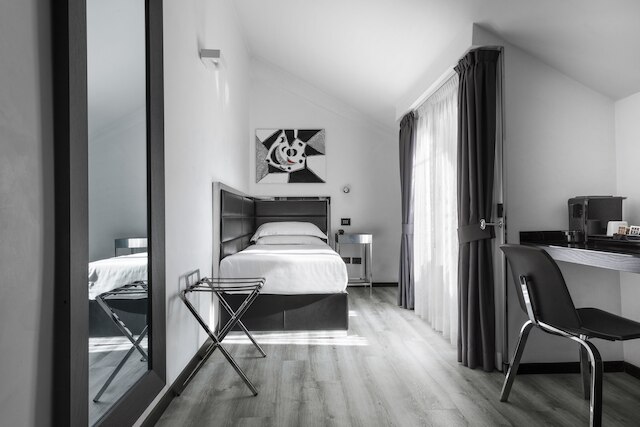 LHP ホテル ナポレオン