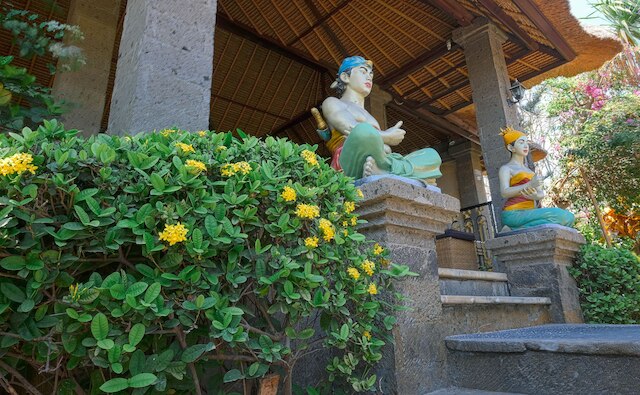 エリーズ ホテル