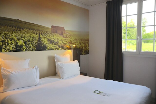 ベスト ウェスタン ホテル イル ド フランス