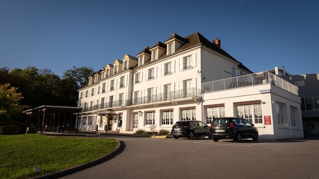 ベスト ウェスタン ホテル イル ド フランス