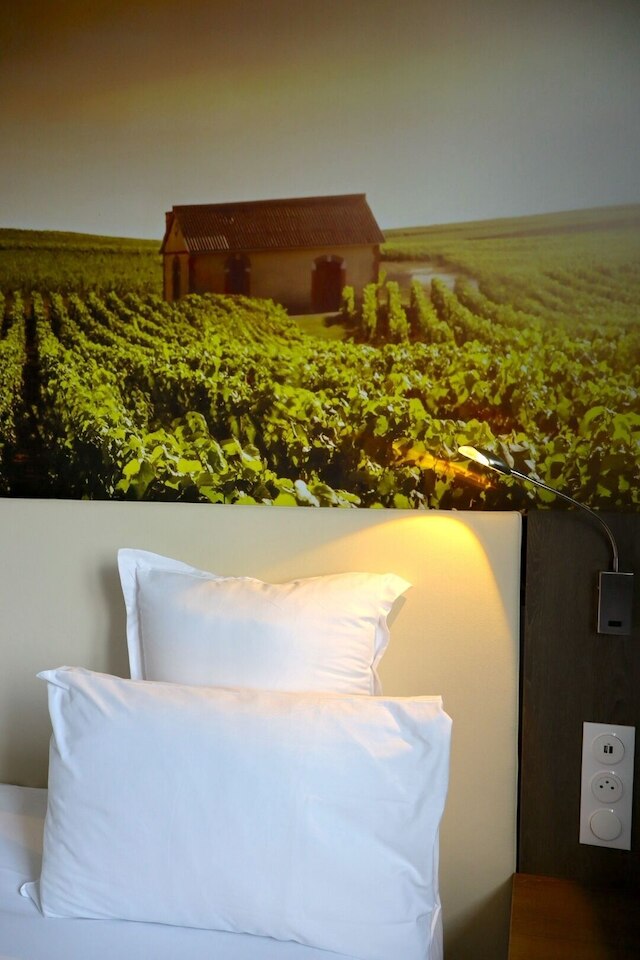 ベスト ウェスタン ホテル イル ド フランス