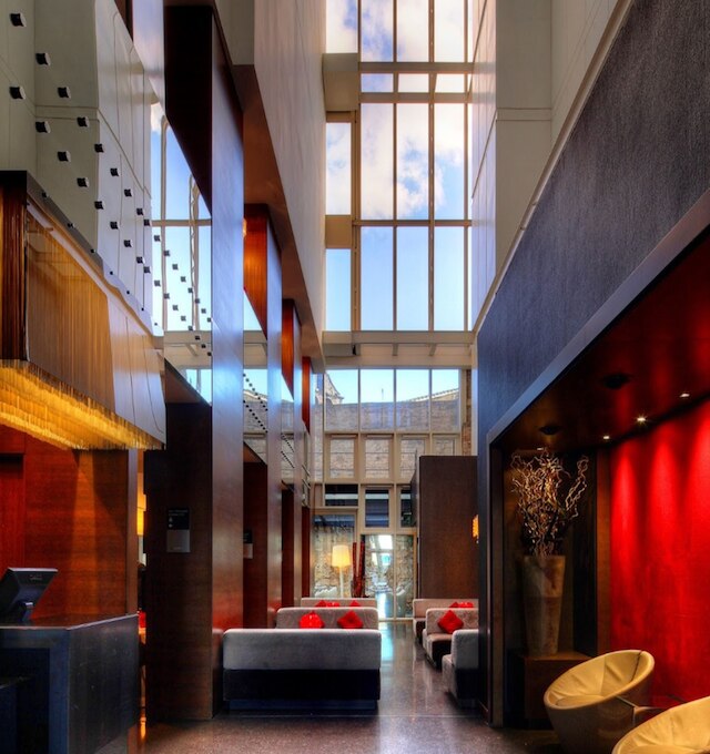 オリヴィア プラザ ホテル