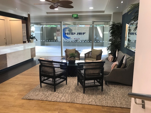 ハイ サーフ ビーチフロント リゾート アパートメンツ