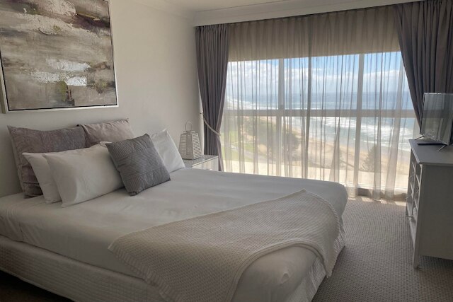 ハイ サーフ ビーチフロント リゾート アパートメンツ