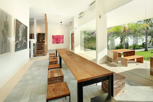 ウマ サプナ スミニャック