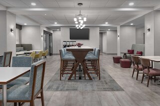 ハンプトン イン バーミンガム I-65 / レイクショア ドライブ