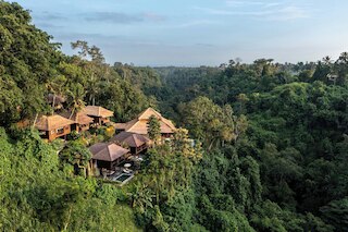 ナトゥーラ リゾート アンド スパ