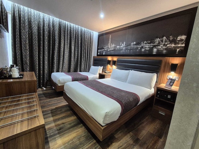 ロンドン コート ホテル