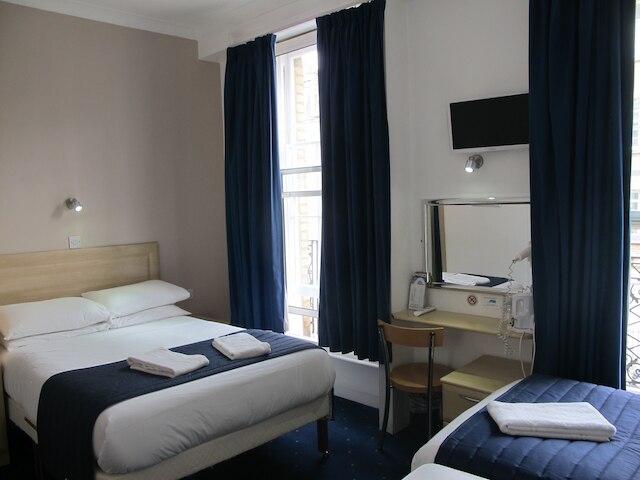 アルハンブラ ホテル