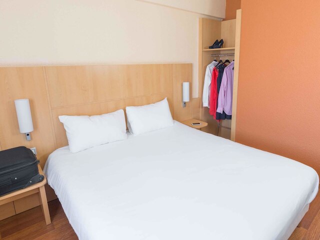 イビス ダンケルク サントル