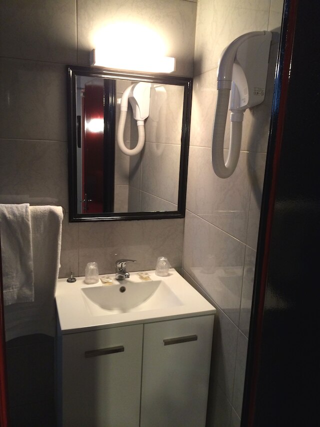 ヒポテル パリ ヴォルテール バスティーユ