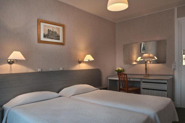 セントラル ホテル パリ