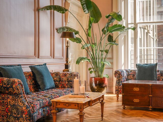 アルバニー ハウス