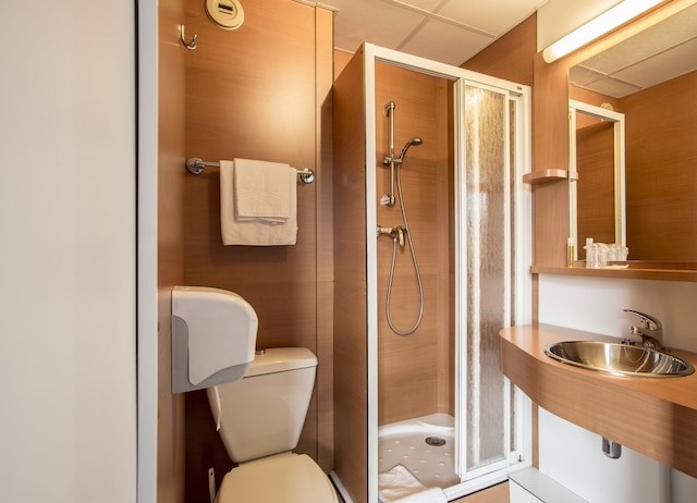 ブリット ホテル レンヌ - ル カステル