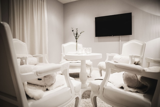 リラ ラドマネン