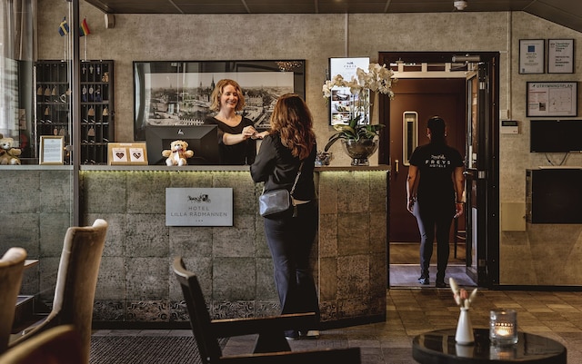 リラ ラドマネン