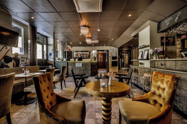 リラ ラドマネン