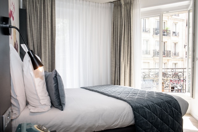 アーツバスティーユホテル