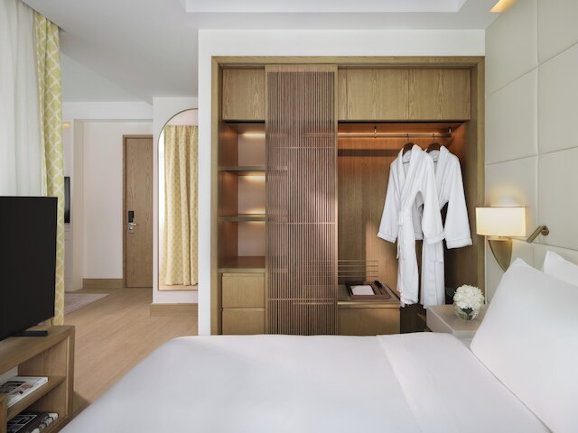 ランソン プレイス コズウェイ、香港 (香港逸蘭銅鑼灣酒店)