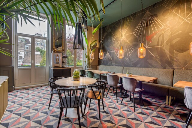 ホテル アレクサンダー