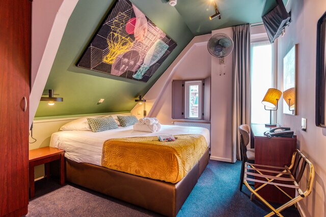 ホテル アレクサンダー