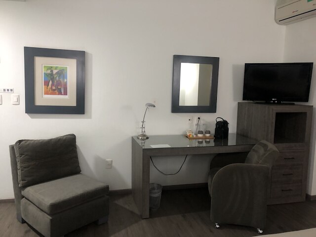 ウィ ホテル アエロプエルト