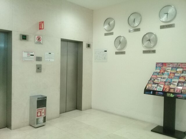 ウィ ホテル アエロプエルト