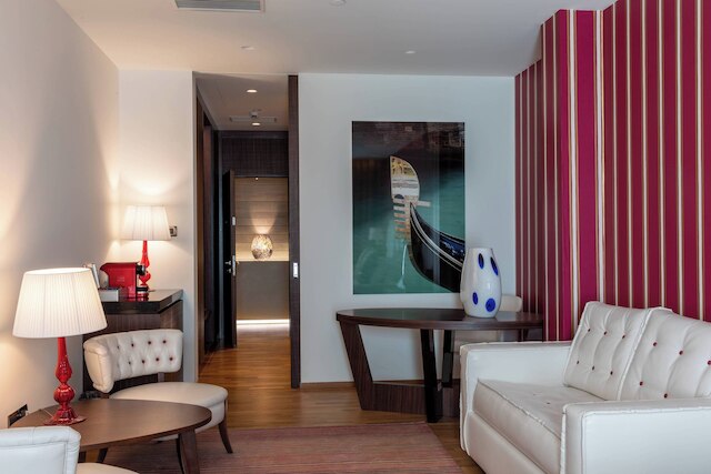 コートヤード・バイ・マリオット・ベニス・エアポート