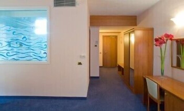 ヴァルデンツァ