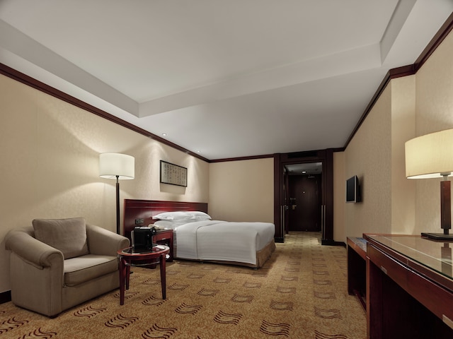 ポリー プラザ ホテル