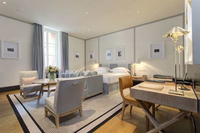 ポートレート ローマ - ルンガルノ コレクション