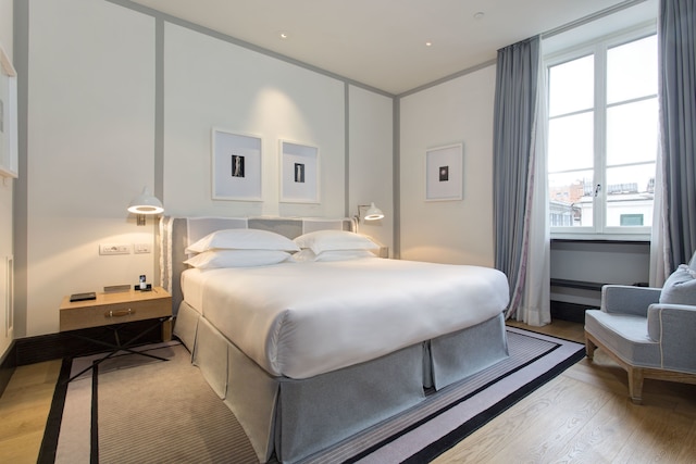 ポートレート ローマ - ルンガルノ コレクション