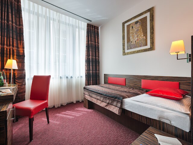 EA ホテル クリスタル パレス