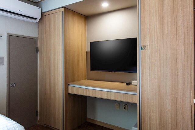 ウェスタン コープ ホテル & レジデンス