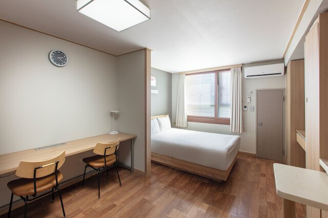 ウェスタン コープ ホテル & レジデンス