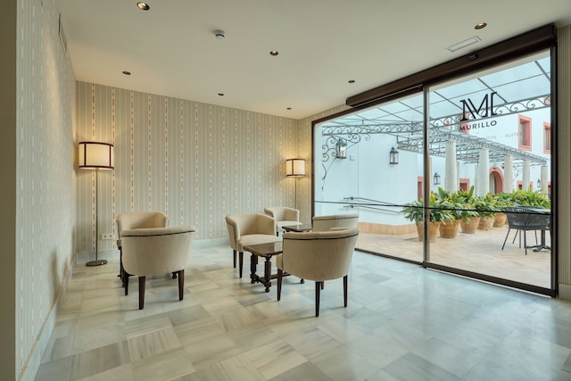 ホテル ムリーヨ レイノソ