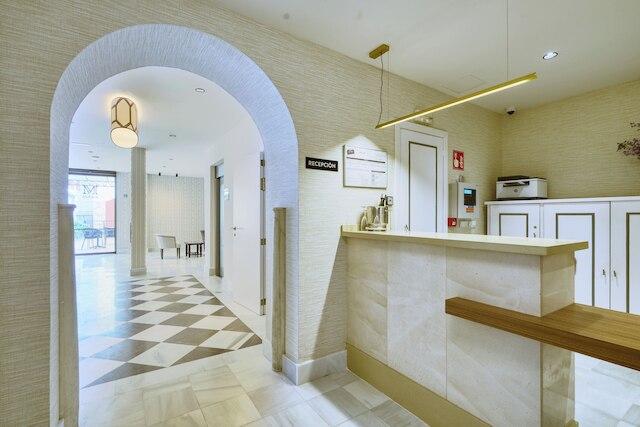 ホテル ムリーヨ レイノソ