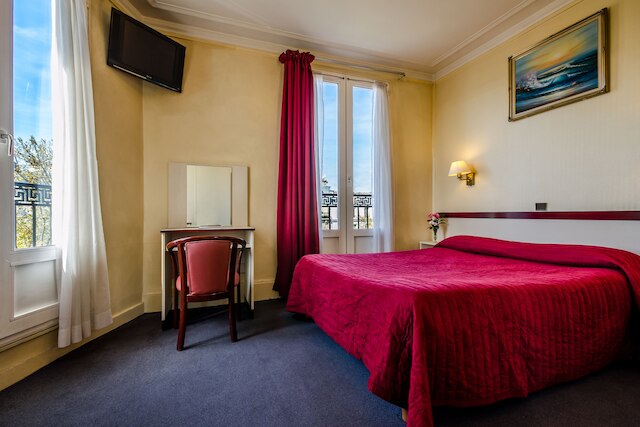 アヴニール ホテル モンマルトル