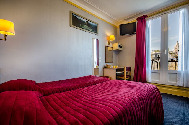 アヴニール ホテル モンマルトル