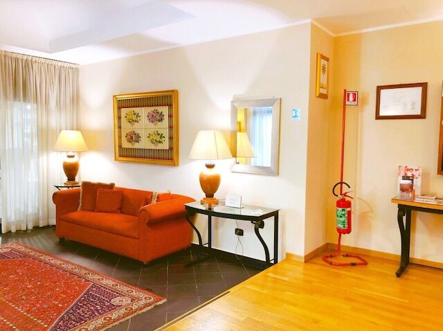 ホテル フロリオ オペラ パレルモ セントラル