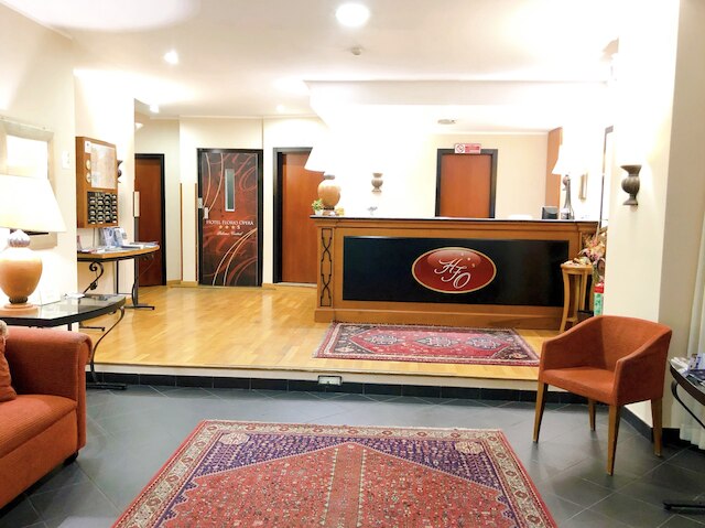 ホテル フロリオ オペラ パレルモ セントラル