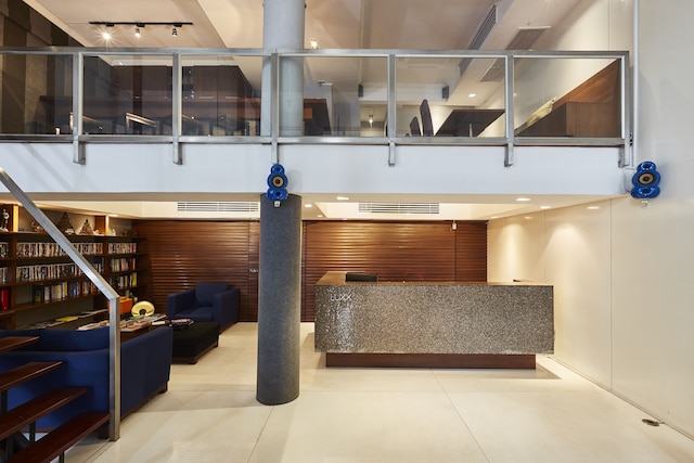 ラックス アット シロム