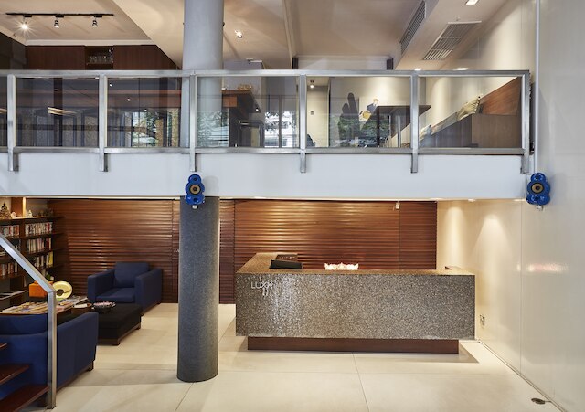 ラックス アット シロム